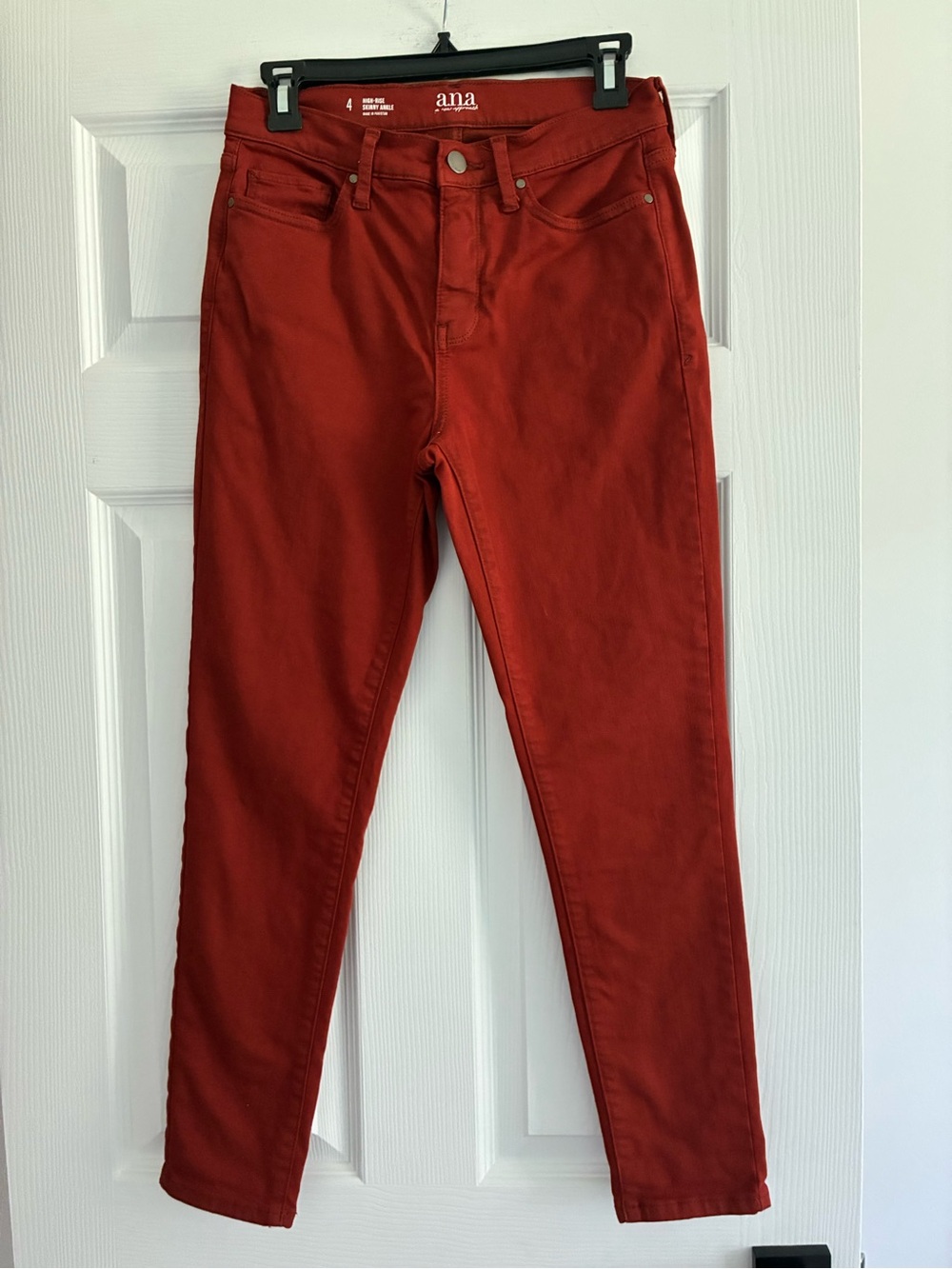 a.n.a Slim Skinny Jeans in Brick Red